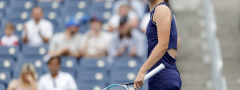 WTA FINALE: Švjontek ubedljiva protiv Kasatkine