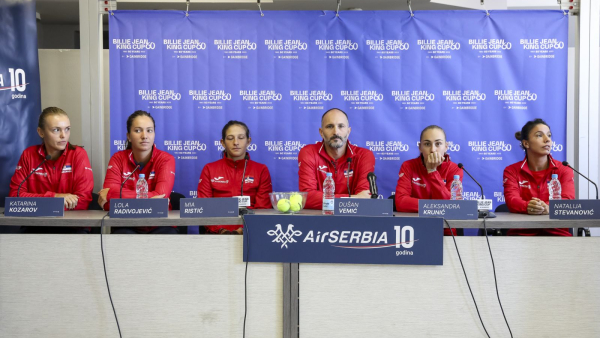 SRBIJA-RUMUNIJA: Vemić iznenadio – Mia Ristić prva na teren, Aleksandra Krunić u drugom singlu