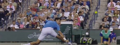 Pogledajte kako je Novak lobovima “preskočio” Iznera za četvrtfinale! (video)